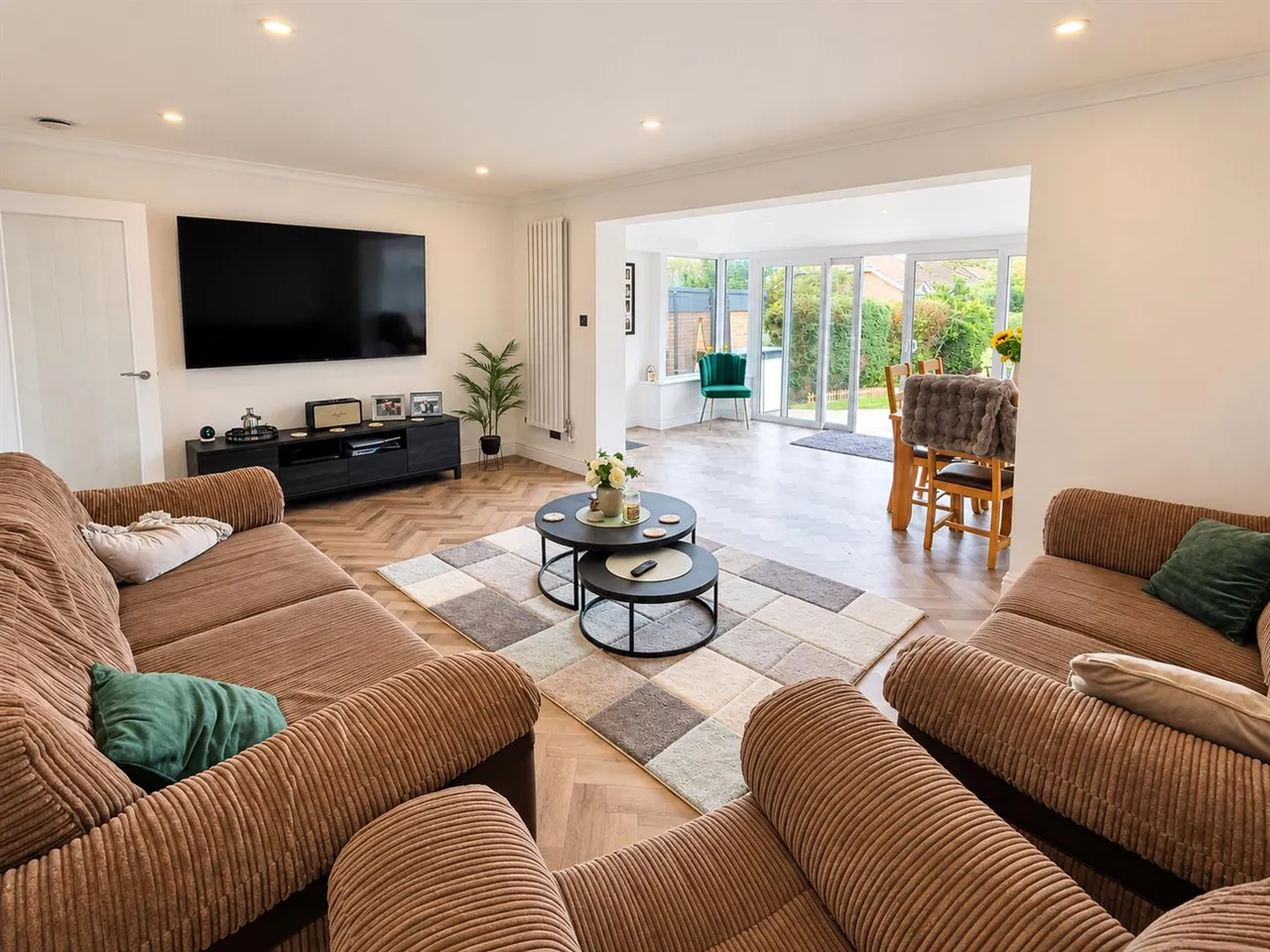 Heathdown Close, Peacehaven, photo 22