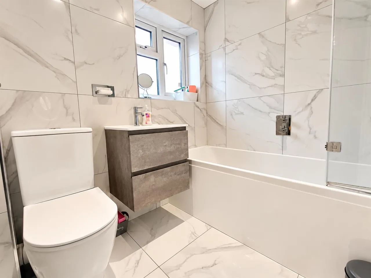 Heathdown Close, Peacehaven, photo 27