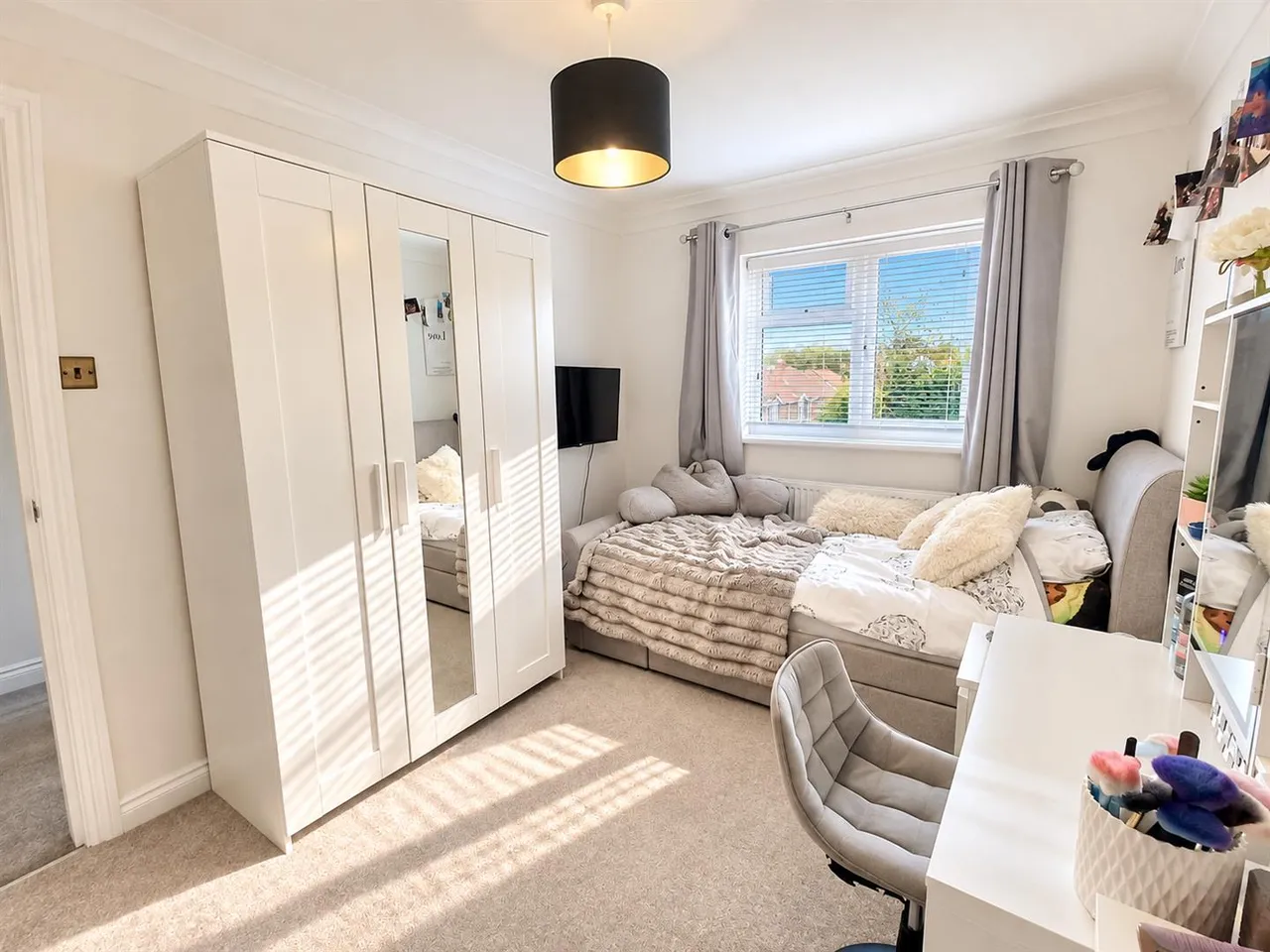 Heathdown Close, Peacehaven, photo 23