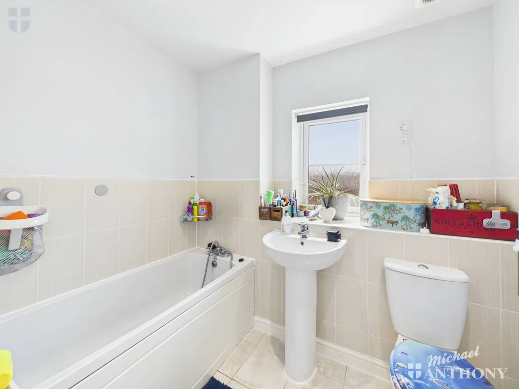 Ringlet Way, Aylesbury, HP19 9BS, photo 9