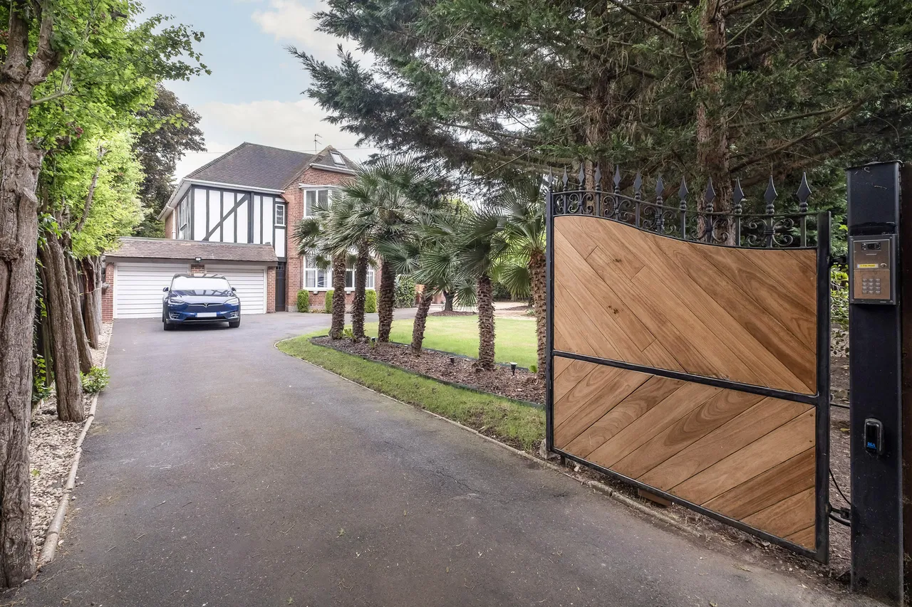 5 bed house for sale — Fife Road, London, SW14