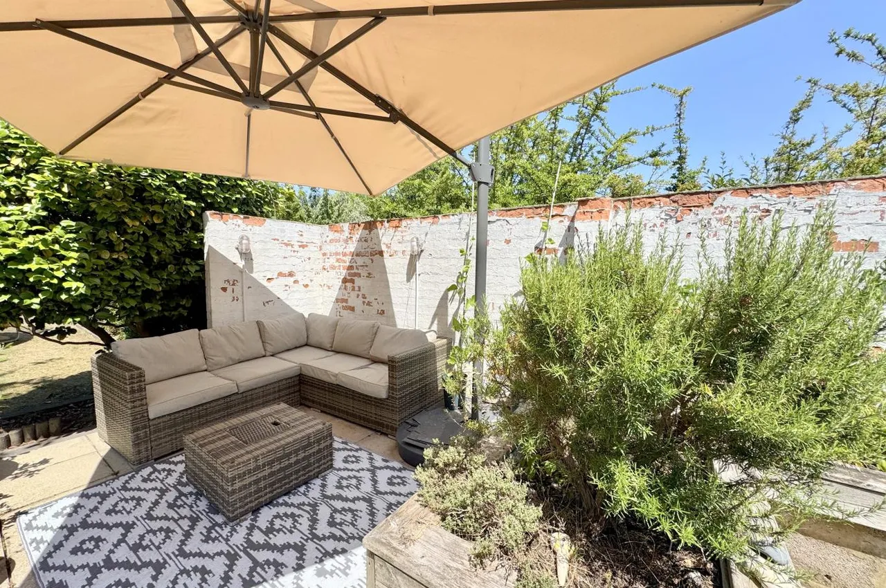 Southwick Road, BH6, photo 27