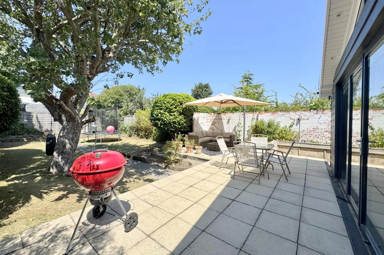 Southwick Road, BH6, photo 23