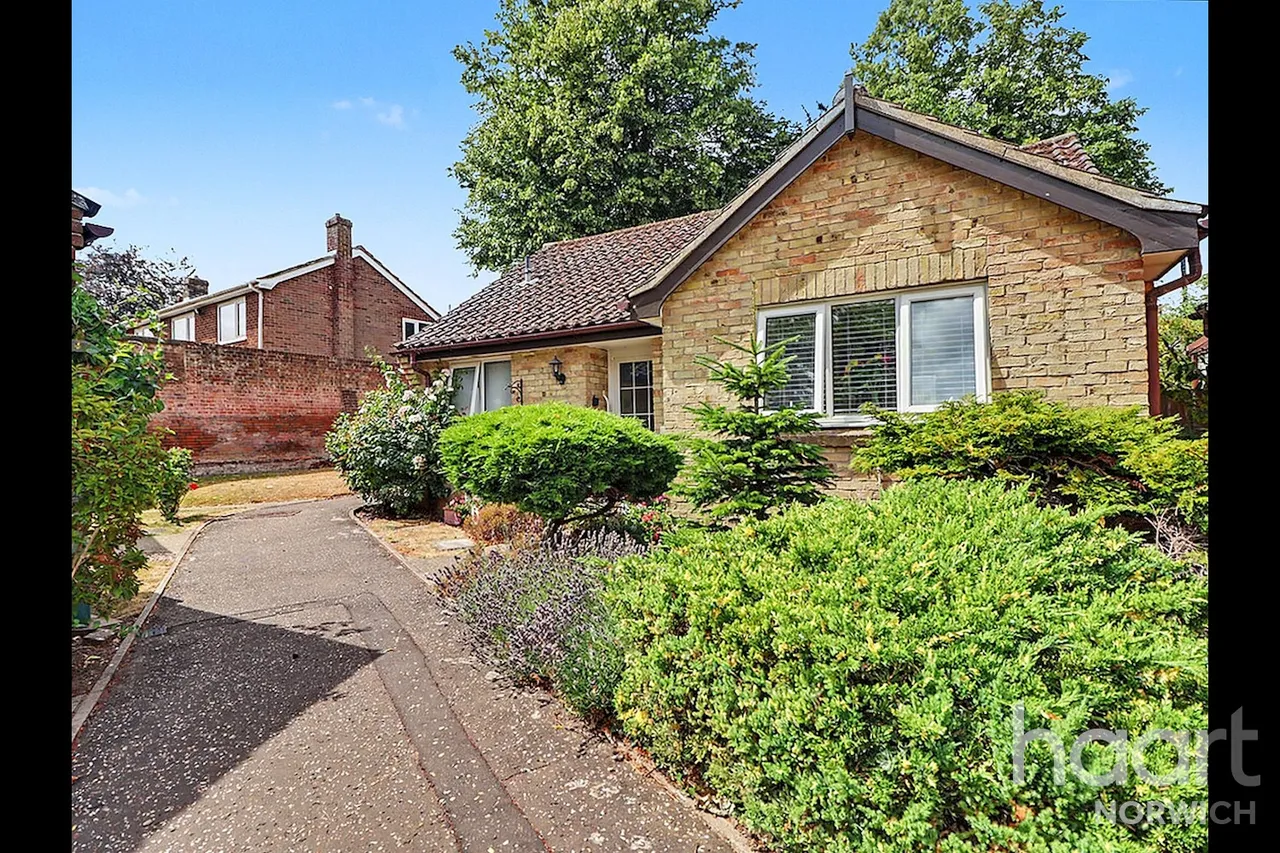 2 bed house for sale, Catton Court, Norwich, NR6