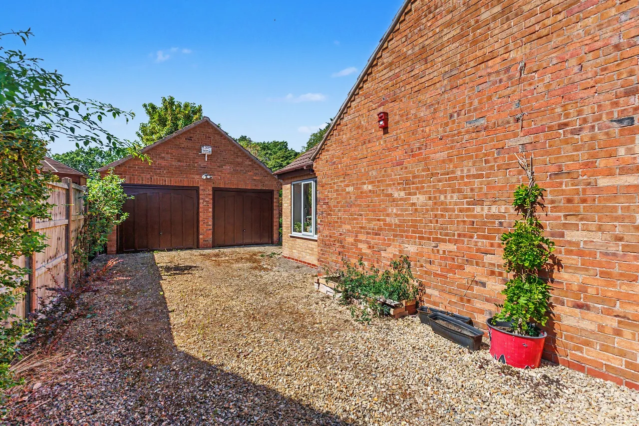 Box Tree Close, Defford, WR8, photo 22