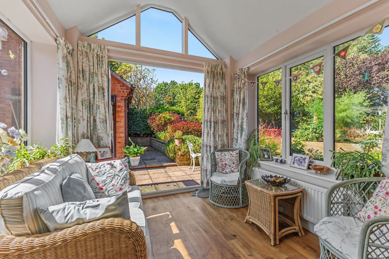 Box Tree Close, Defford, WR8, photo 2