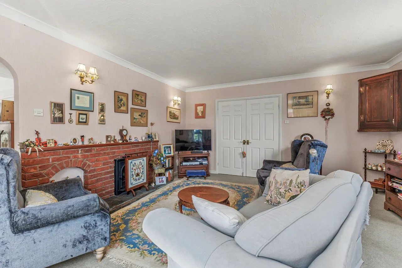 Box Tree Close, Defford, WR8, photo 5