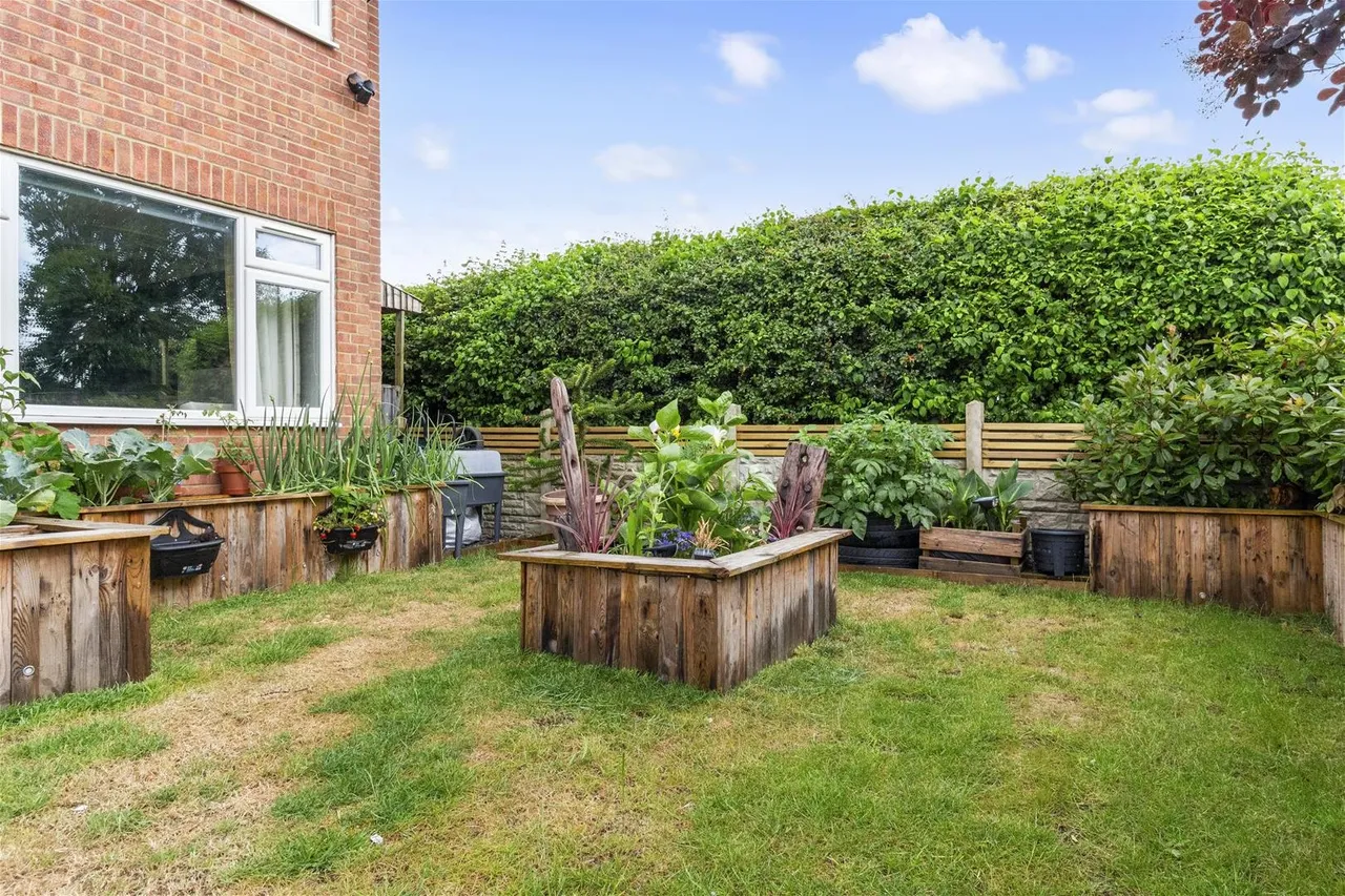 Bramber Road, Broadwater, Worthing, photo 32