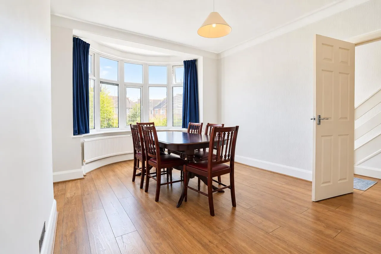 Glenhurst Road, Southend-On-Sea, photo 4