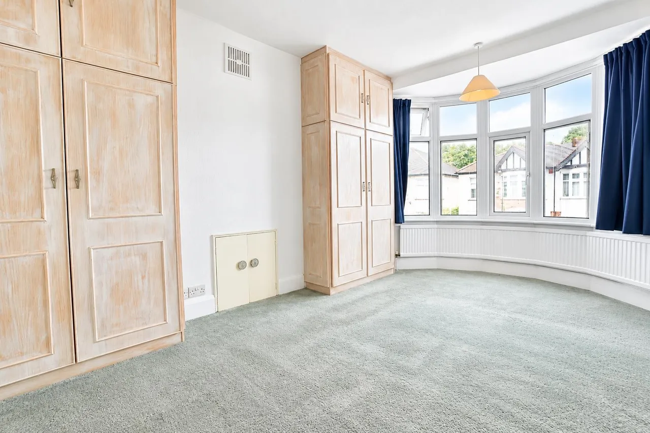 Glenhurst Road, Southend-On-Sea, photo 8
