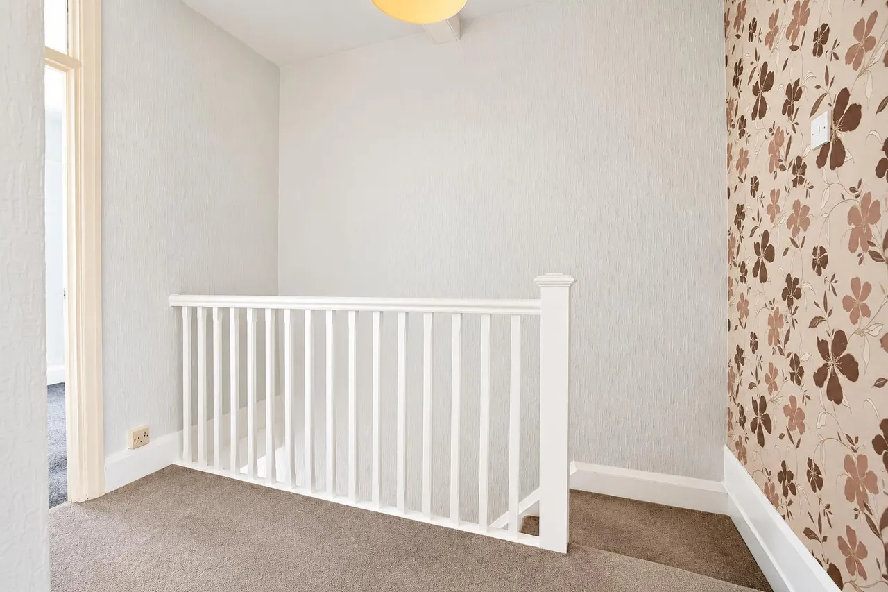 Glenhurst Road, Southend-On-Sea, photo 11