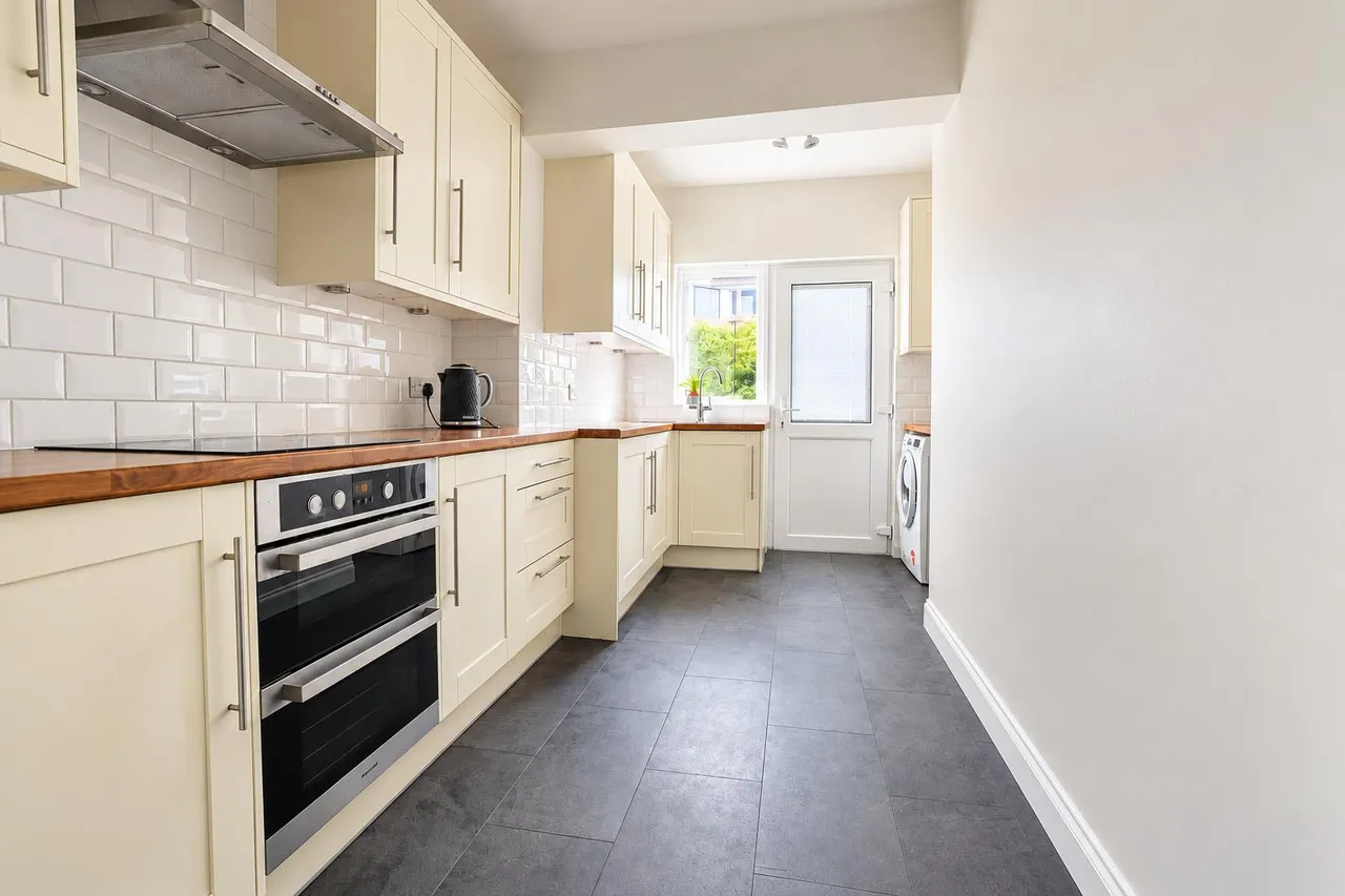 Glenhurst Road, Southend-On-Sea, photo 2