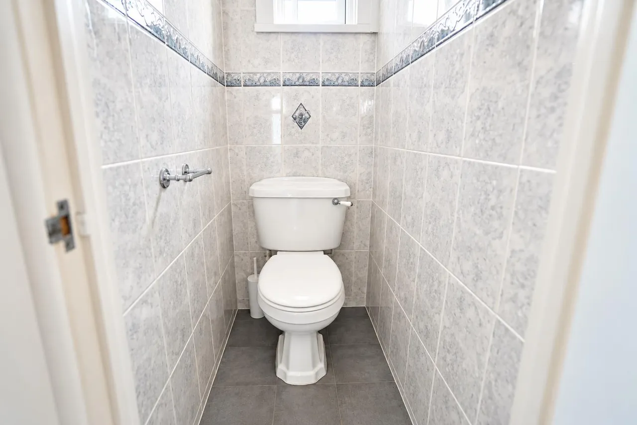 Glenhurst Road, Southend-On-Sea, photo 14