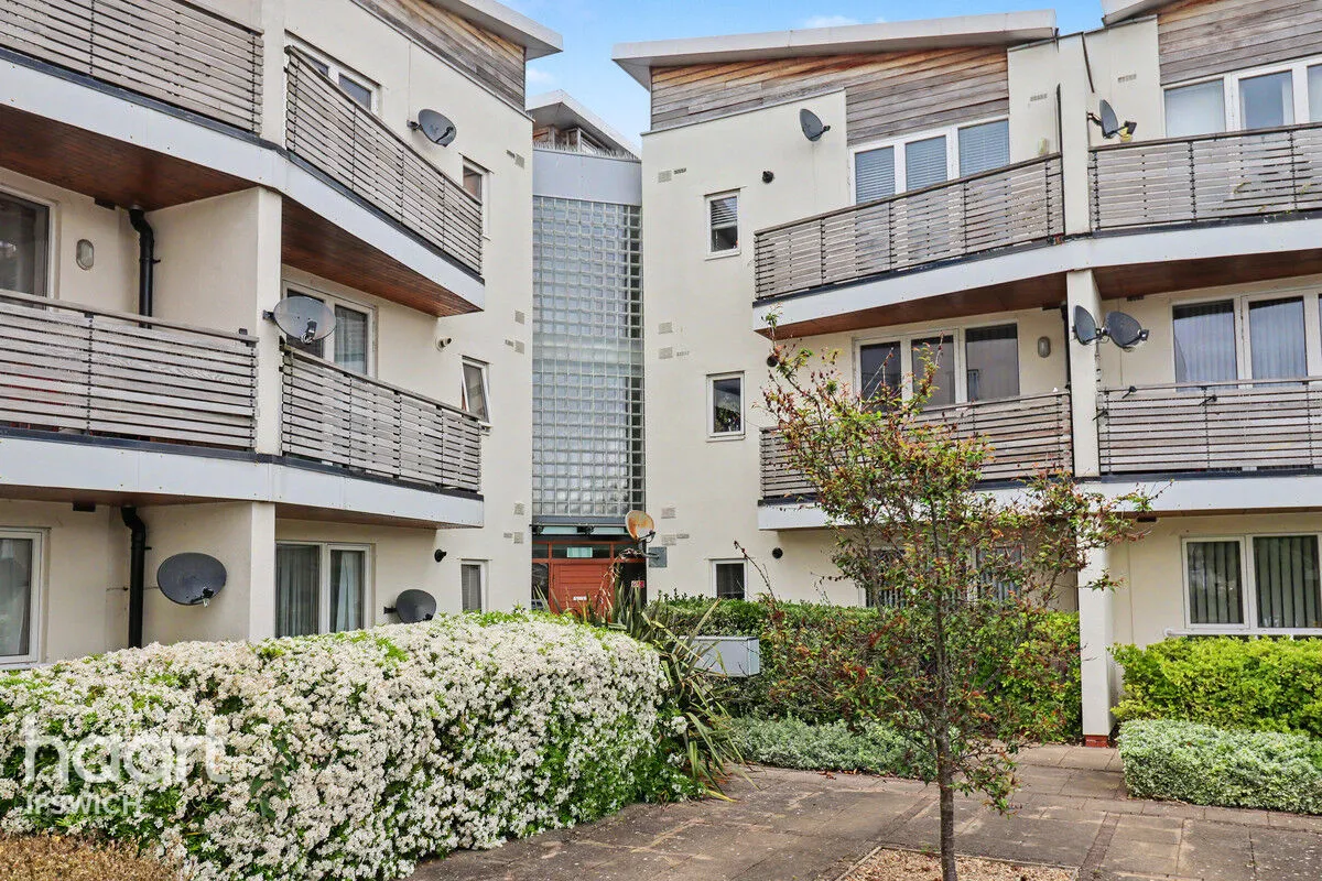 2 bed flat for sale, Hening Avenue, Ipswich, IP3