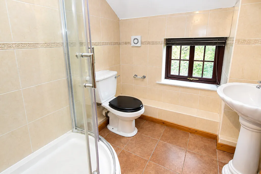 Lower Road, Ashley, photo 13