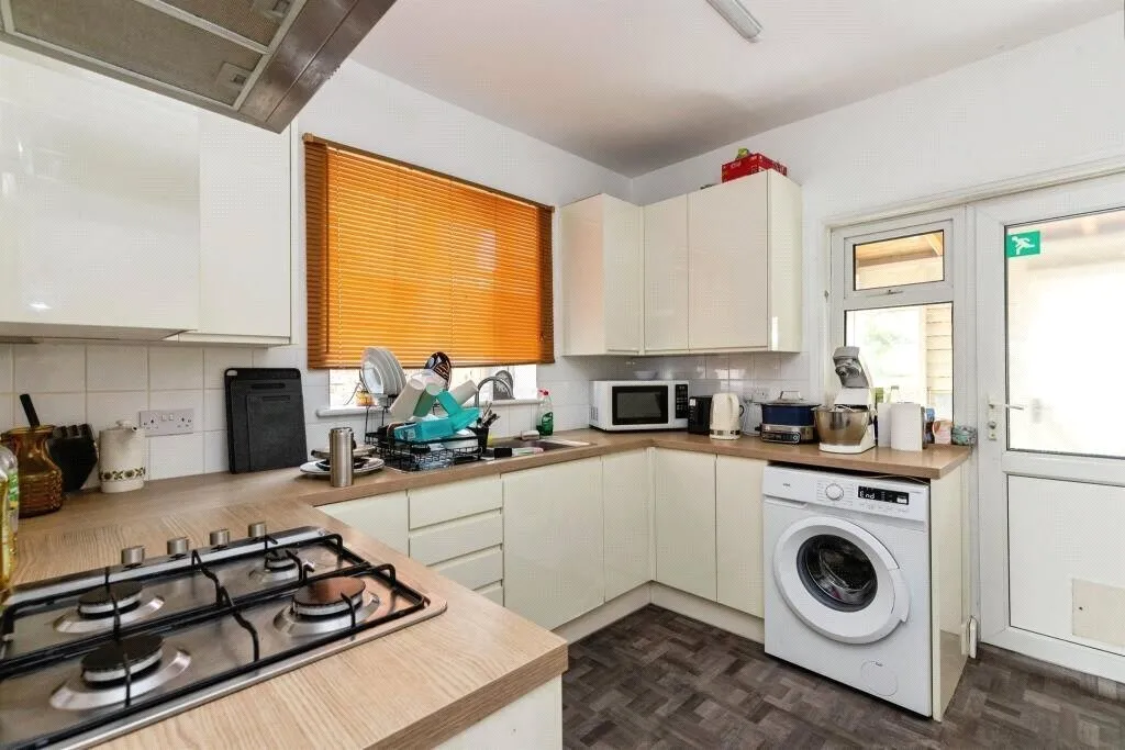 Cyril Road, Charminster, BH8, photo 4