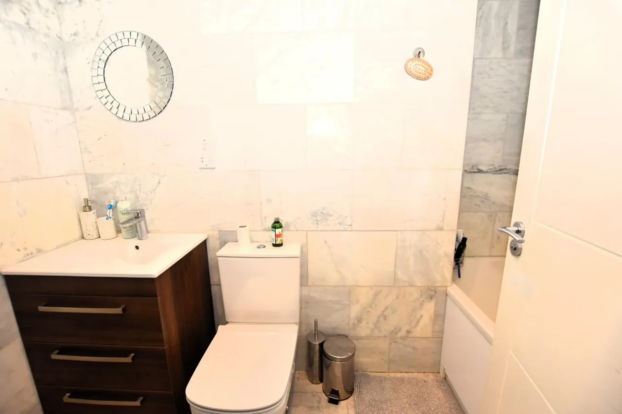 Winchcombe Street, Cheltenham, GL52, photo 6
