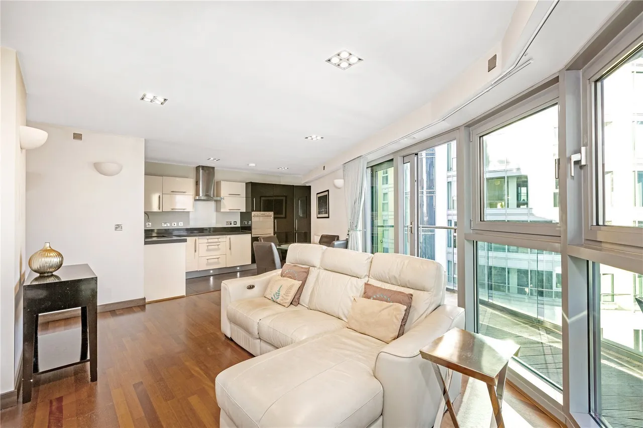 Orbis Wharf, Bridges Court Road, London, SW11, photo 7