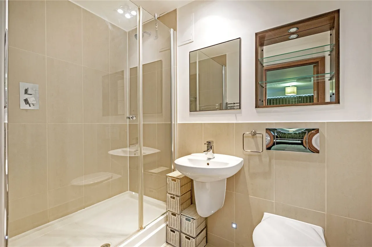 Orbis Wharf, Bridges Court Road, London, SW11, photo 8