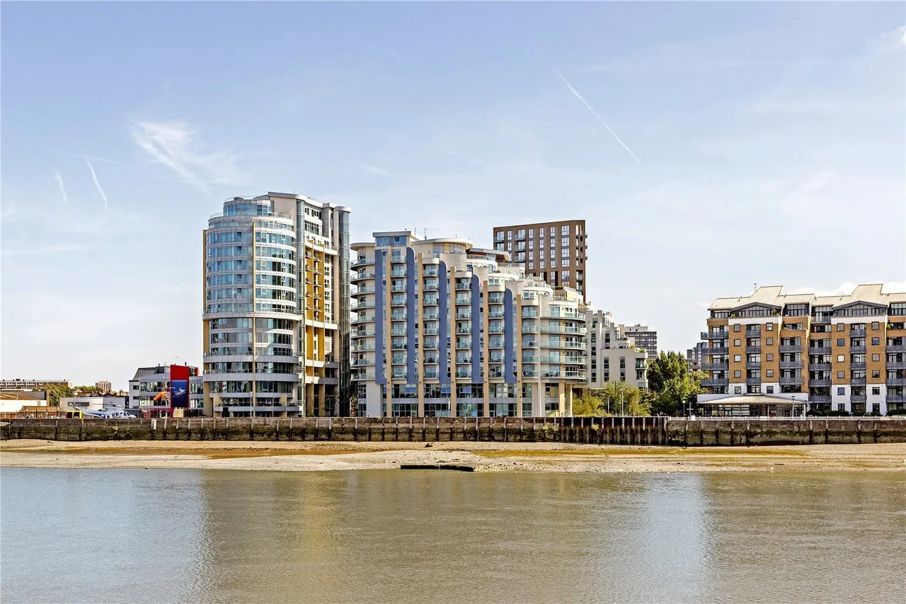 Orbis Wharf, Bridges Court Road, London, SW11, photo 13