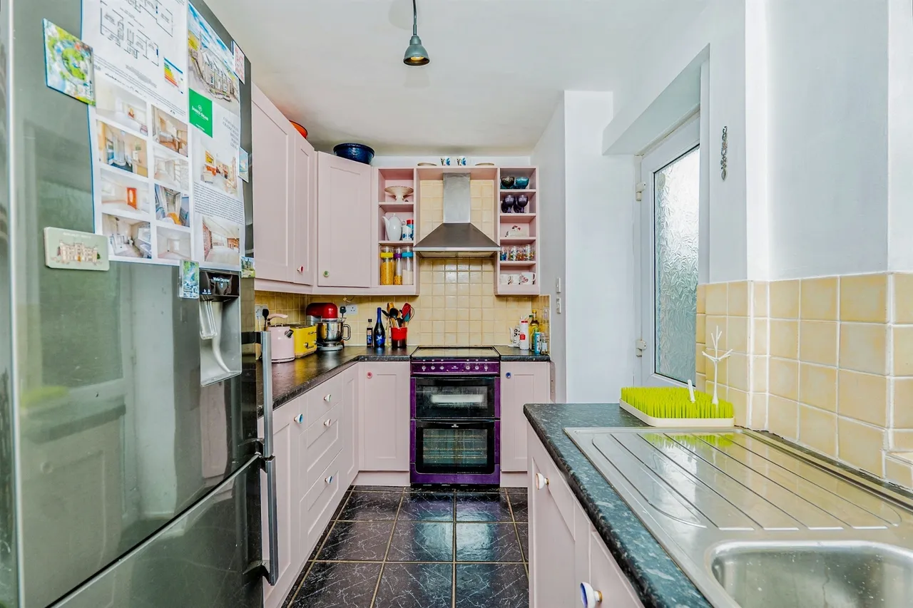 Trenos Place, Llanharan, Pontyclun, photo 6