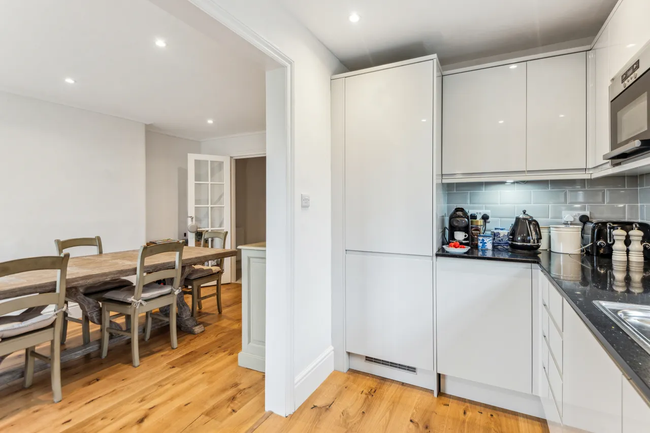 Lawn Crescent, Richmond, TW9, photo 9