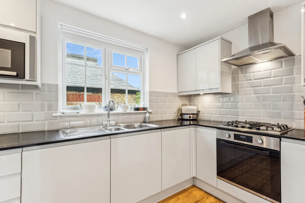 Lawn Crescent, Richmond, TW9, photo 4