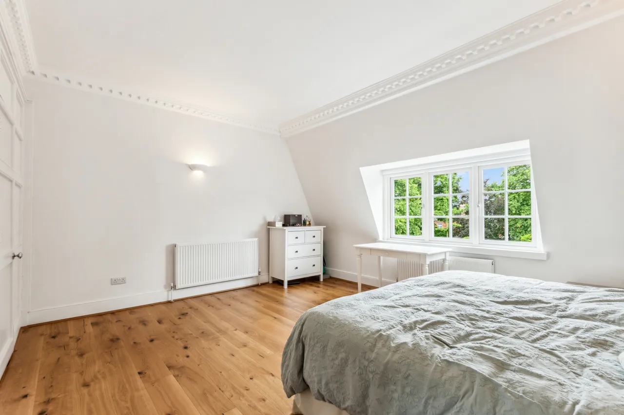 Lawn Crescent, Richmond, TW9, photo 15