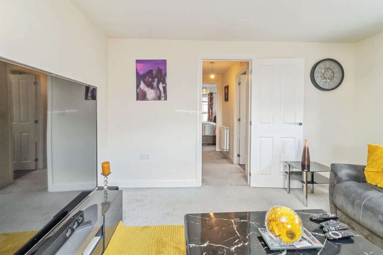 Diana Way, Fairfields, Milton Keynes, photo 9
