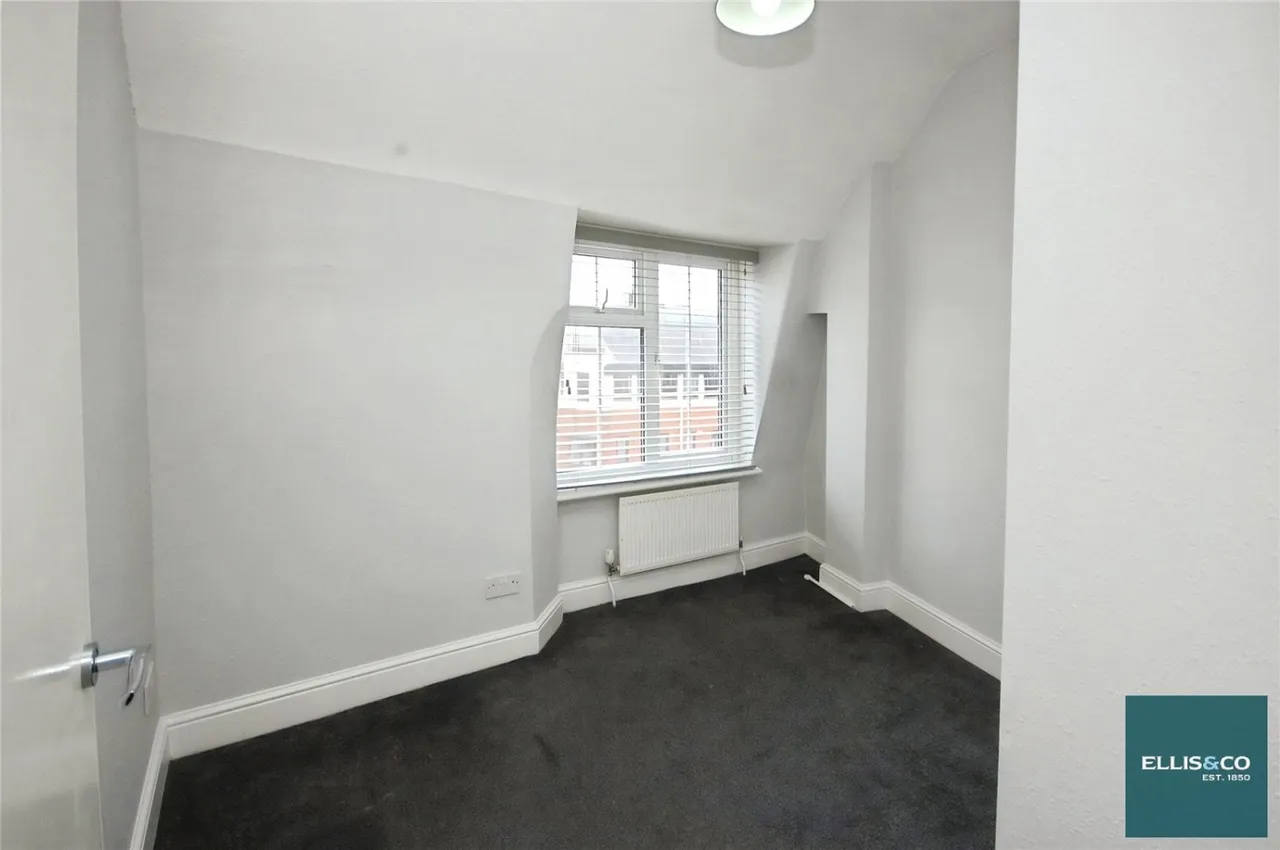 Regents Park Road, Finchley, N3, photo 8