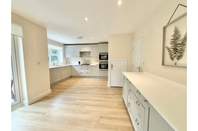Hawthorne Close, Glentworth, photo 8