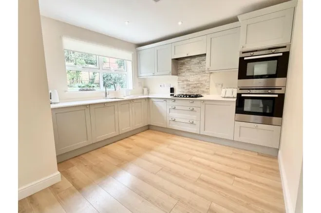 Hawthorne Close, Glentworth, photo 11