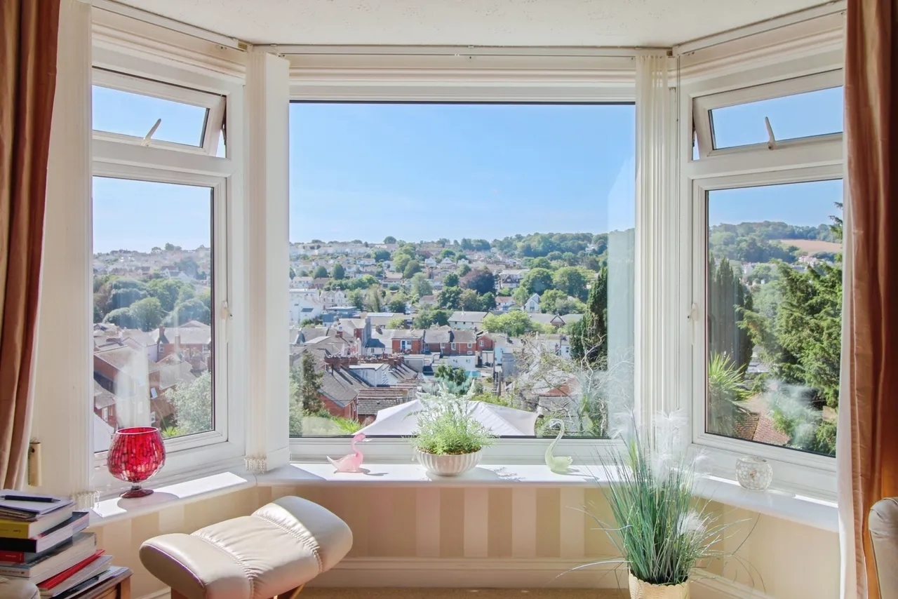 Summerland Close, Dawlish, EX7, photo 8