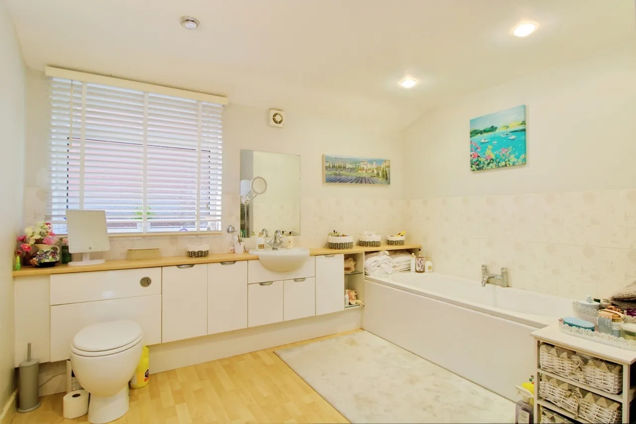 Summerland Close, Dawlish, EX7, photo 25