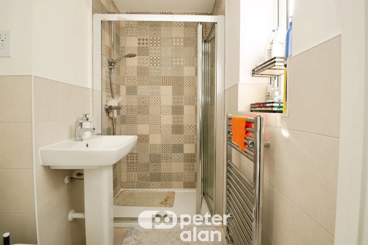 Heol Lowri Cwmbran, NP44, photo 16