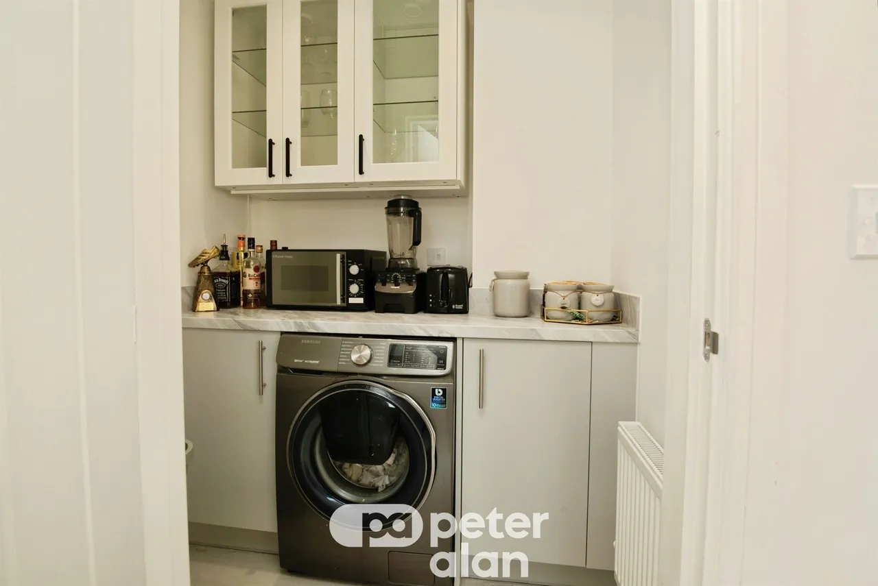 Heol Lowri Cwmbran, NP44, photo 8