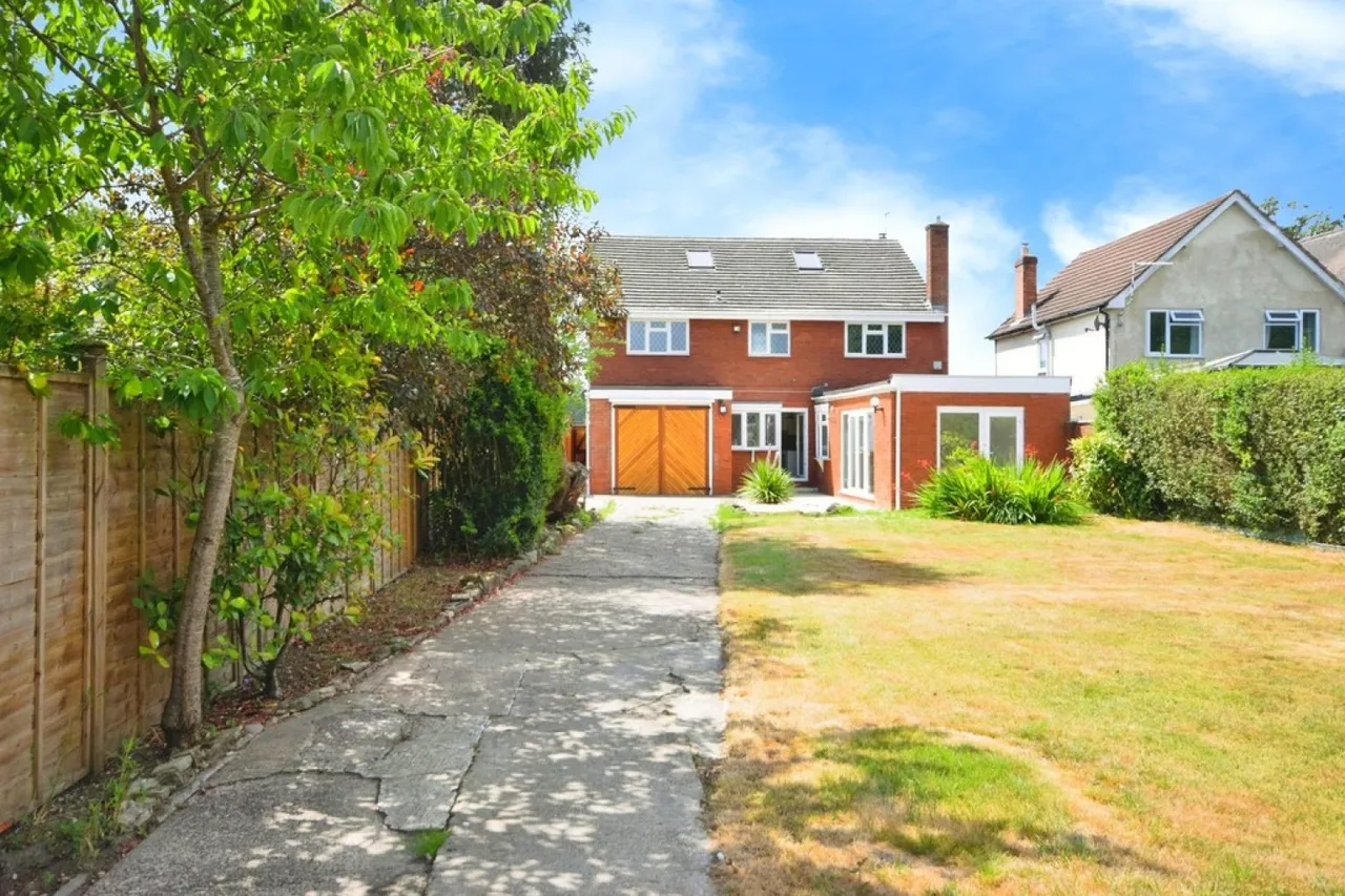Norton Lane, Earlswood, photo 4