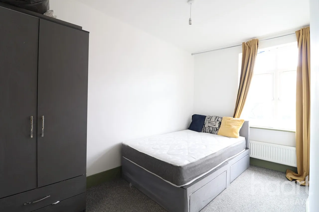 1 bed house to rent, Cement Block Cottages, RM17