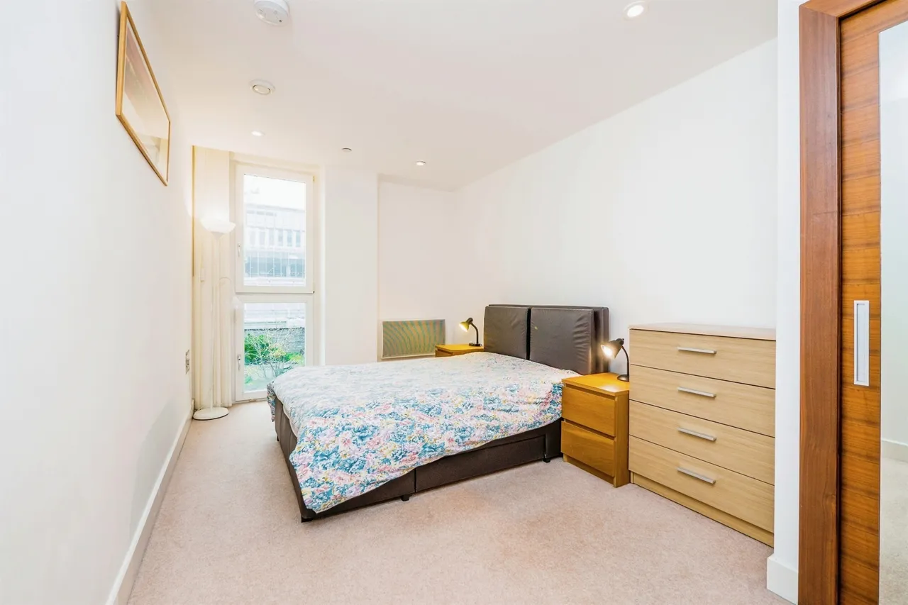 The Hayes, Cardiff, CF10, photo 10