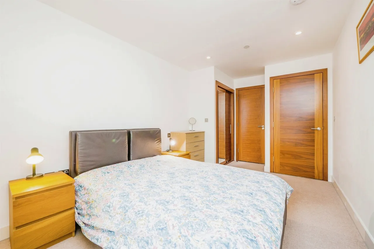 The Hayes, Cardiff, CF10, photo 8