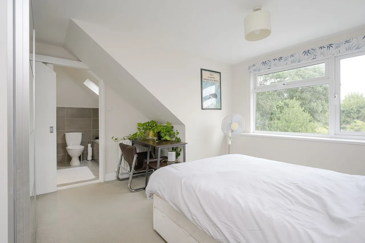 Draxmont Court, Draxmont, SW19, photo 7