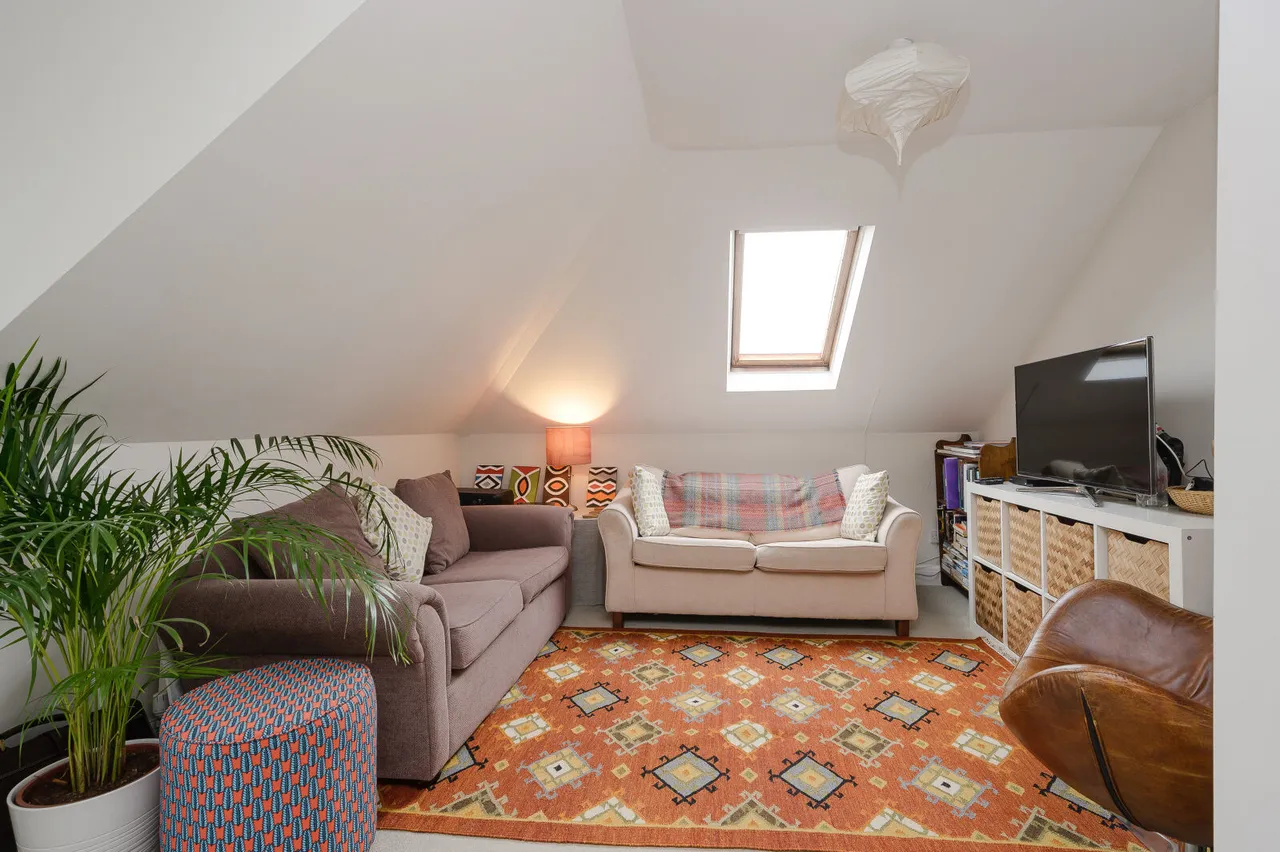 Draxmont Court, Draxmont, SW19, photo 4