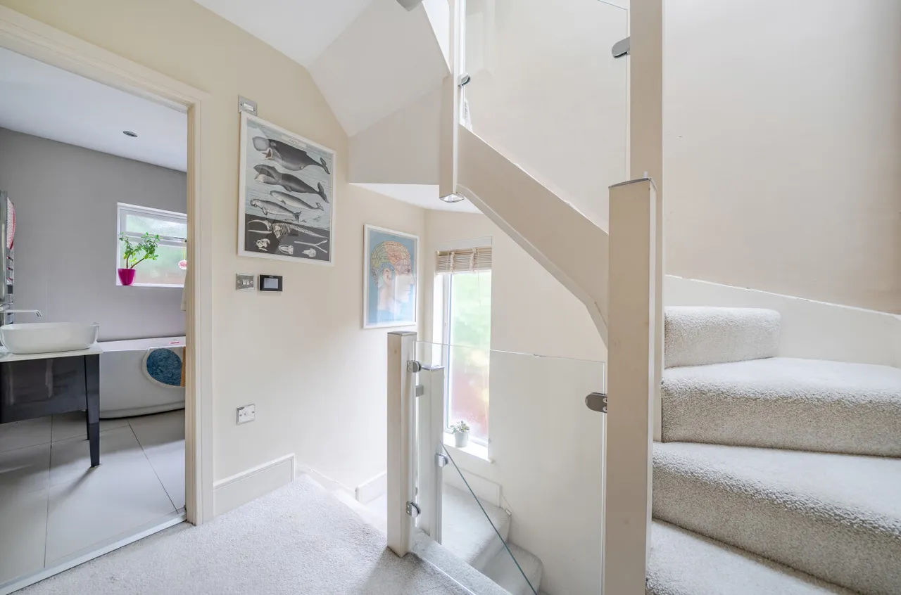 Wensley Gardens, Meanwood, LS7, photo 14