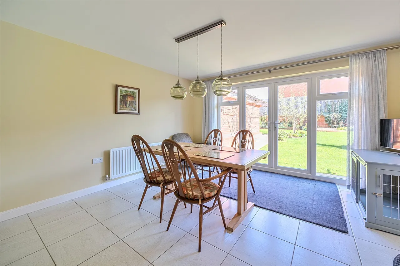 Becketts Lane, Steeple Claydon, MK18, photo 10