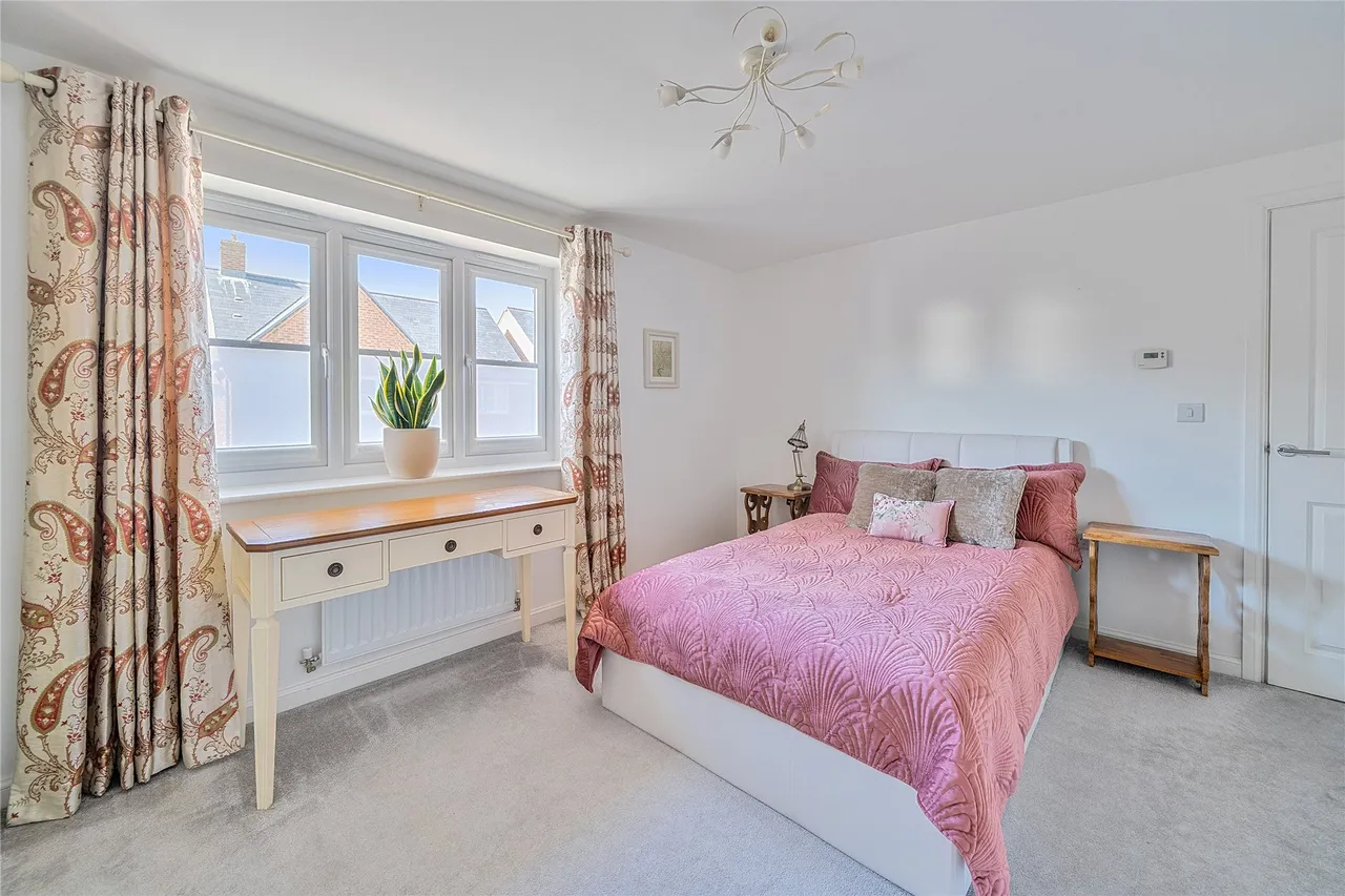 Becketts Lane, Steeple Claydon, MK18, photo 5