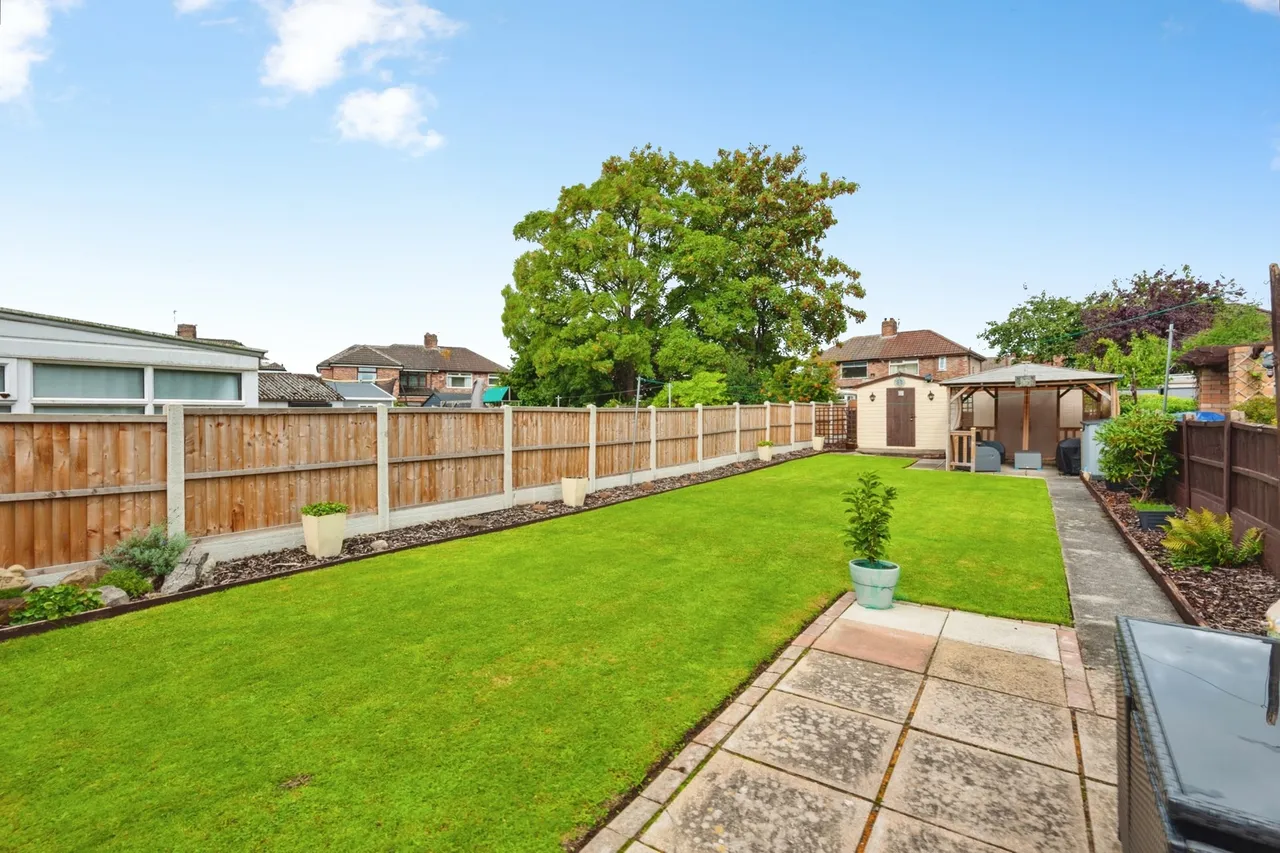 Barford Road, Hunts Cross, L25, photo 17