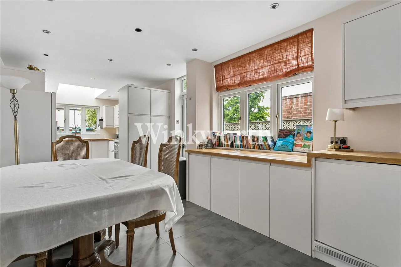 Bourne Hill, London, N13, photo 4