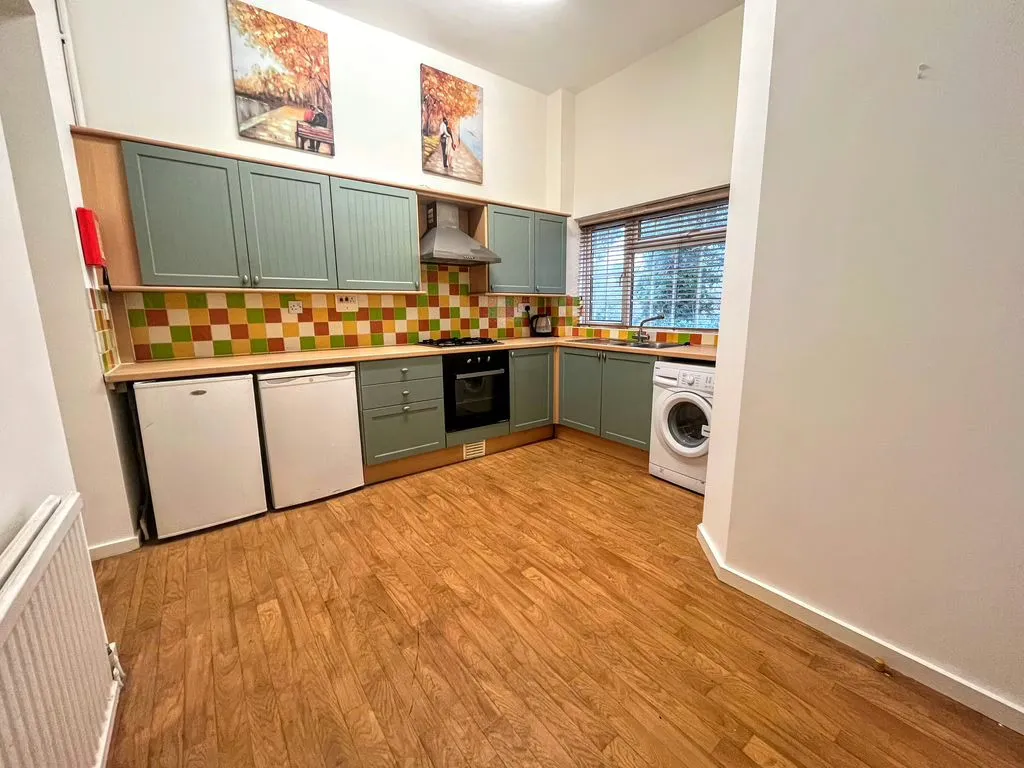 Rosebery Way, Tring, Hertfordshire, HP23 5DT, photo 2