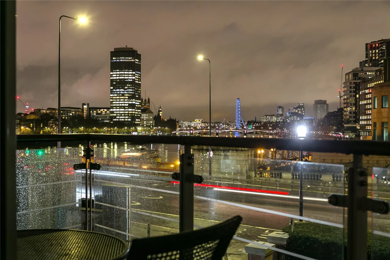 Bridge House, St George Wharf, SW8, photo 14