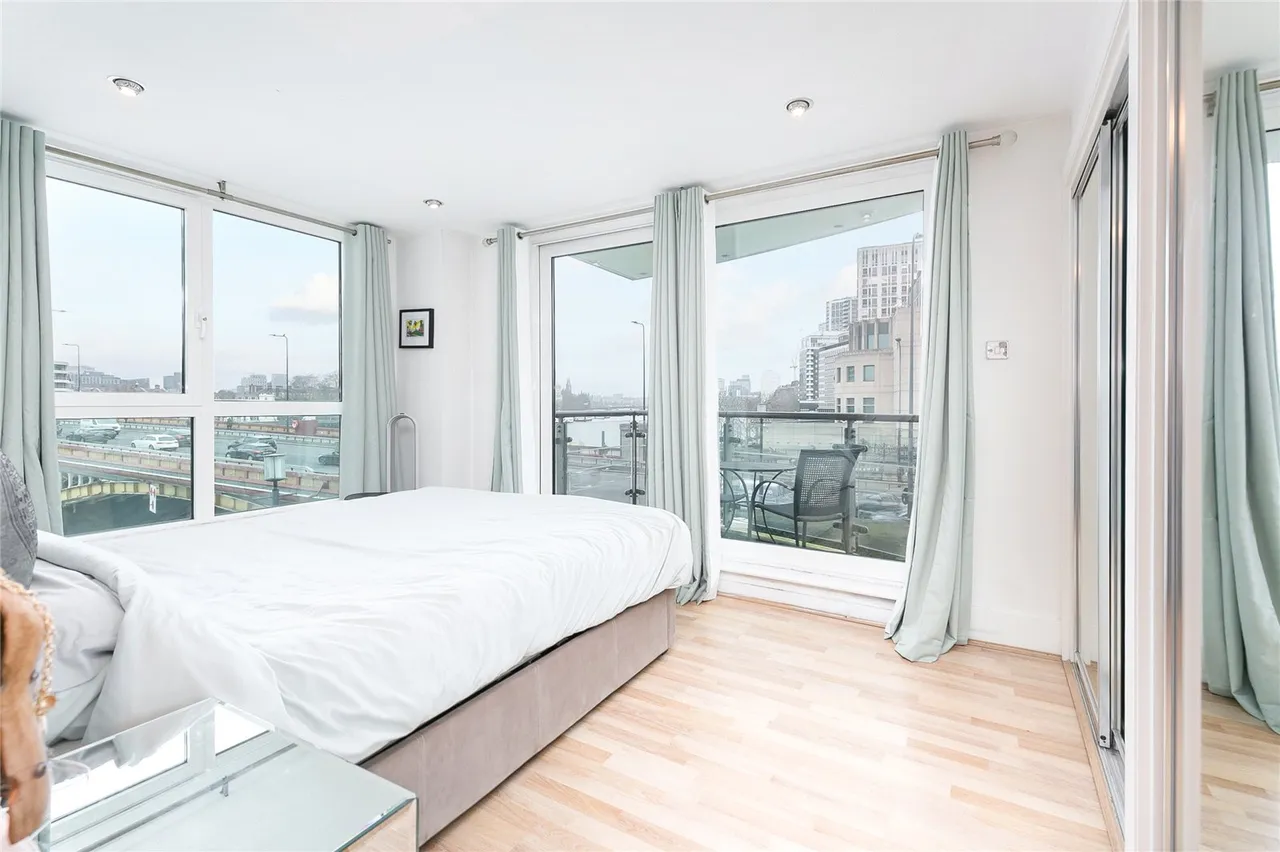 Bridge House, St George Wharf, SW8, photo 5